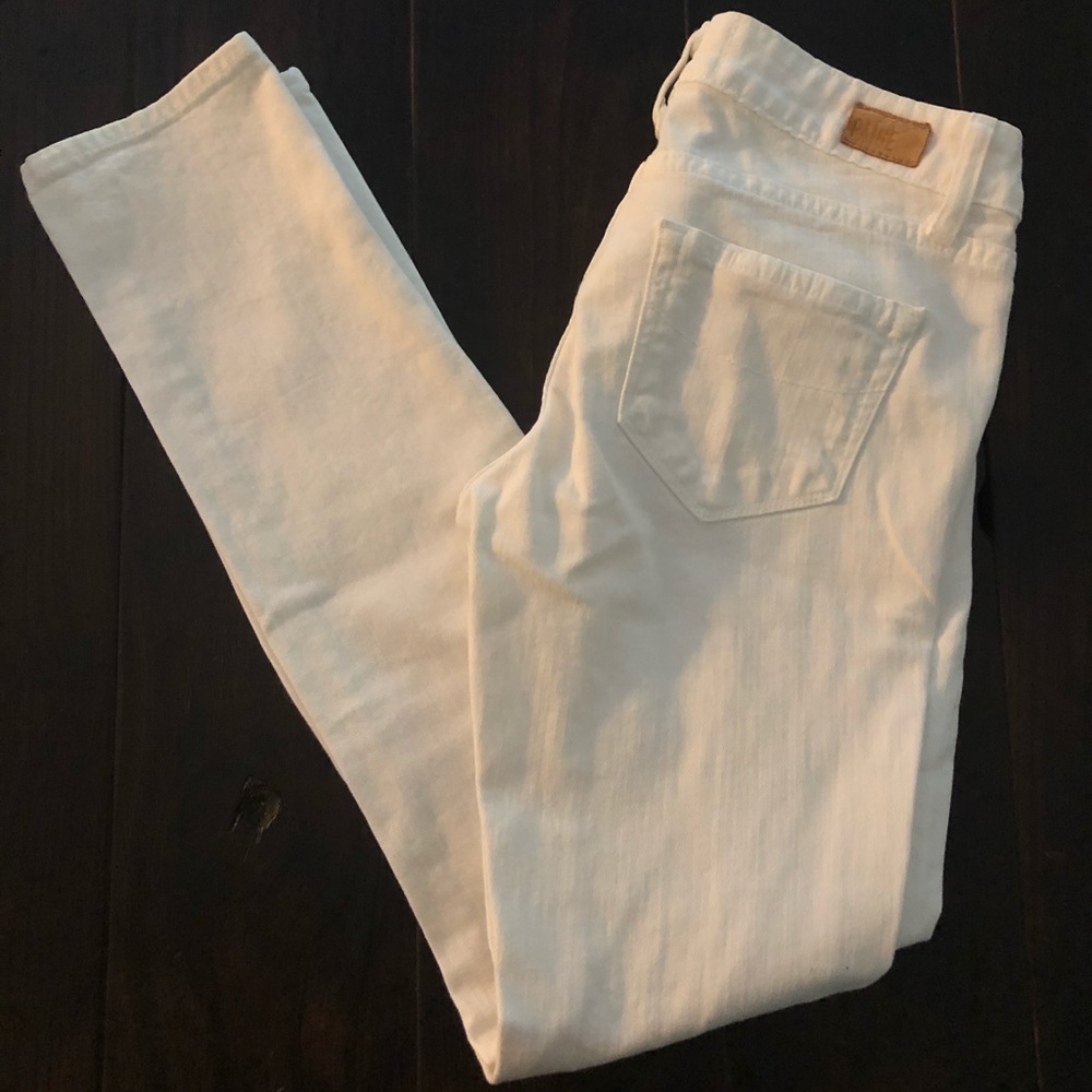 Paige Skyline Ankle Peg White Jeans